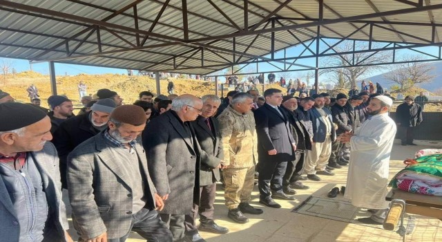Hayatını kaybeden Kıbrıs gazisi Elazığda son yolculuğuna uğurlandı