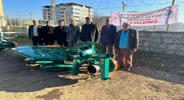 Hazroda hayvancılıkla uğraşan vatandaşlara destek