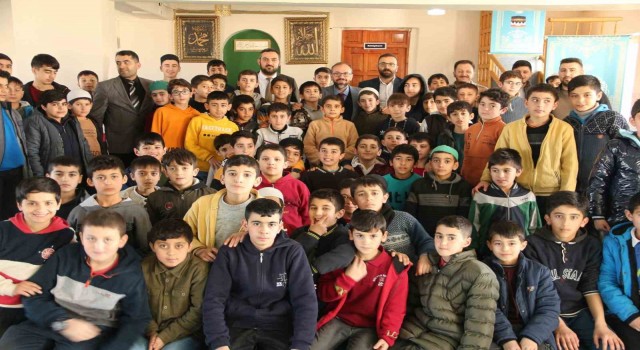 “Her Ay Bir Konu Bir Konuk projesi Ağrıda hayat buldu