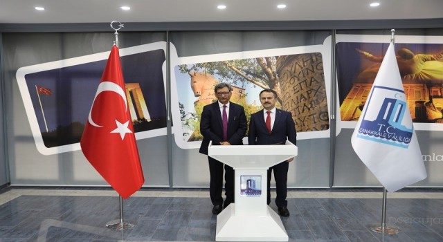 Hindistanın Ankara Büyükelçisi Virander Paul, Vali İlhami Aktaşı ziyaret etti