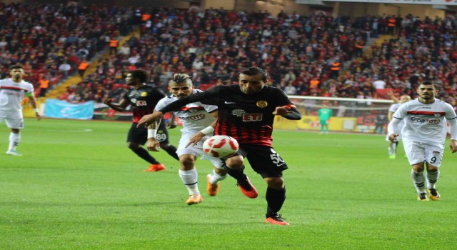 Hürriyet Gücerden Eskişehirspor için kritik imza