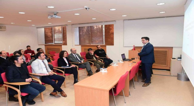 İİBFden “Tavsiyelerin Davranış Üzerindeki Etkisi” semineri