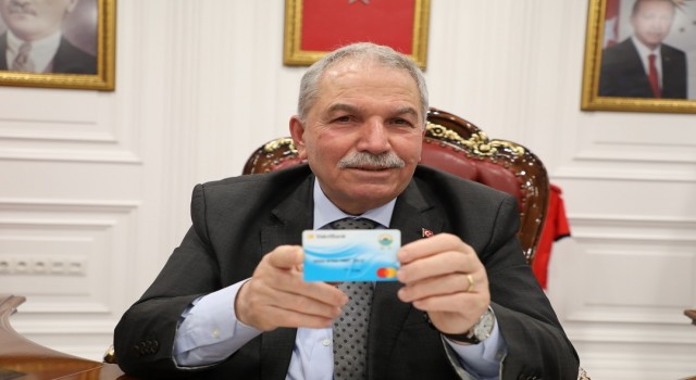 İlkadımdan ihtiyaç sahibi ailelere 6,8 milyon TLlik destek