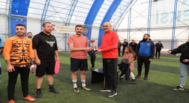 İpekyolu Belediyesinden Birimler Arası Futbol Turnuvası