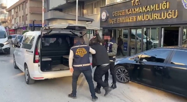 İş yerinden hırsızlık yaptı, aynı gün yakayı ele verdi