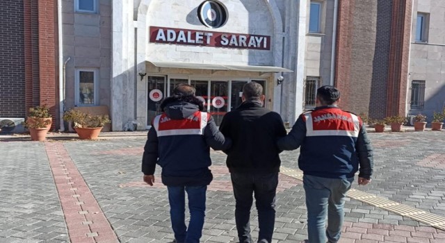 Ispartada hırsızlık firarisi yakalandı