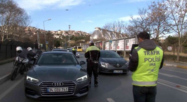 İstanbulda dron destekli trafik denetimi