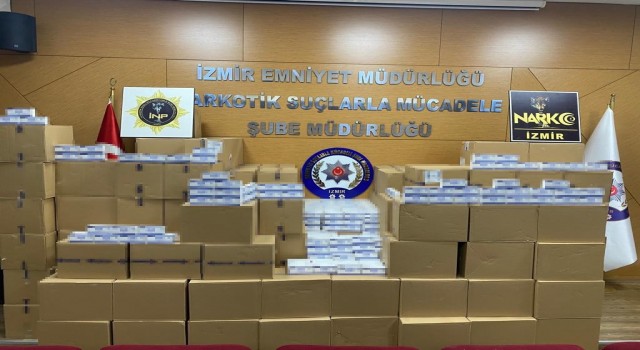 İzmir polisinden zehir depolarına baskın: Yüzbinlerce sentetik hap ele geçirildi