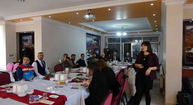 İzmit Kaymakamlığından ihtiyaç sahiplerine 91 milyon TL yardım