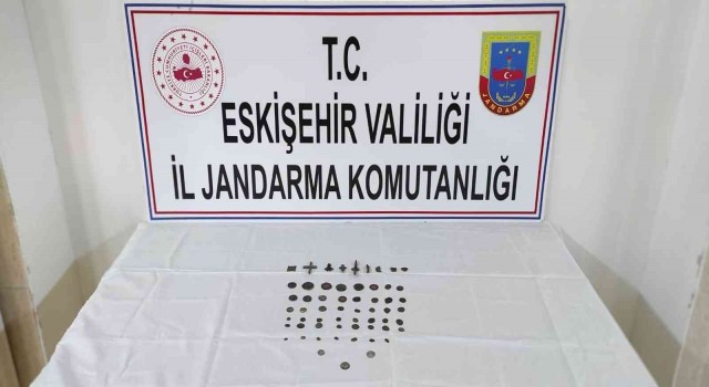 Jandarma 59 adet tarihi eser ele geçirdi