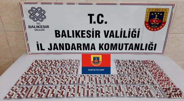Jandarmadan uyuşturucu maddeye geçit yok