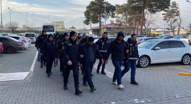 ‘Joker operasyonu şüphelileri adliyeye sevk edildi