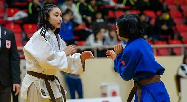 Judo Şampiyonası’nda, Kocaeli’li sporcular Şampiyonluğu göğüsledi