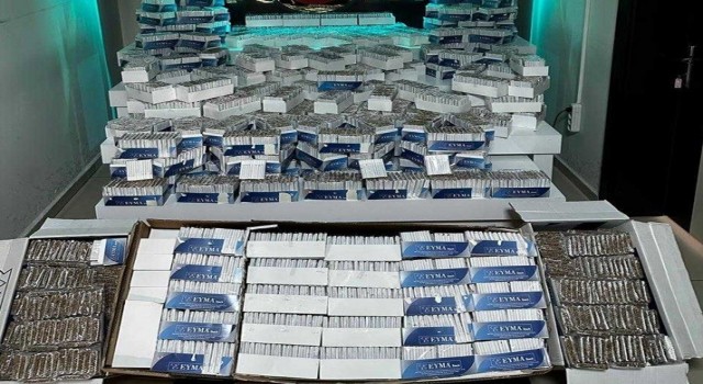 Kaçakçılar çok sayıda malzemeyle yakalandı