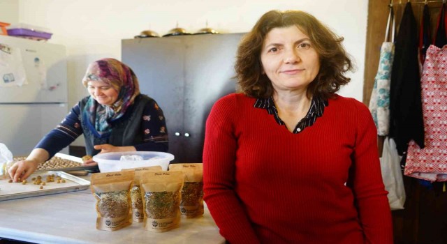 Kadınlar ürettikleri yöresel pilav ile Dubaide damakları tatlandırıyor