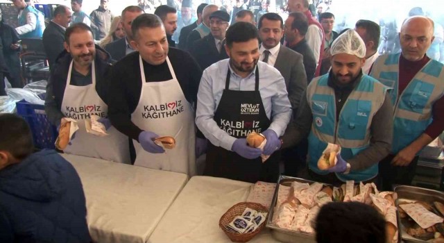 Kağıthanede 20 bin kişiye balık ekmek dağıtıldı