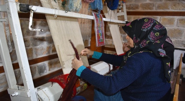 Kahramanmaraşın kültürel mirası halılara işleniyor