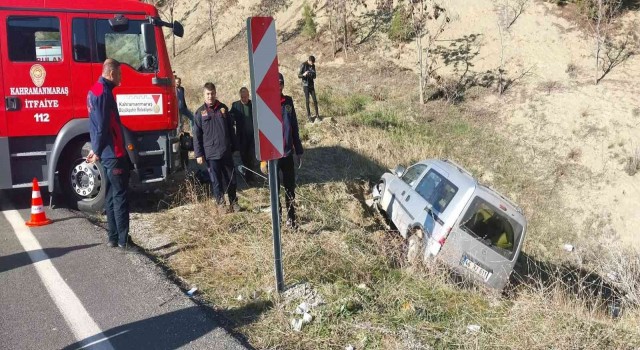 Kahramanmaraşta ticari araç şarampole düştü: 5 yaralı
