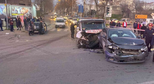 Kahramanmaraşta trafik kazası: 6 yaralı