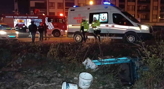 Kanala uçan triportör sürücüsünü itfaiye kurtardı