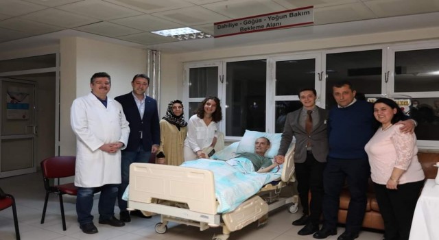 Kanser hastası babaya nişan sürprizi