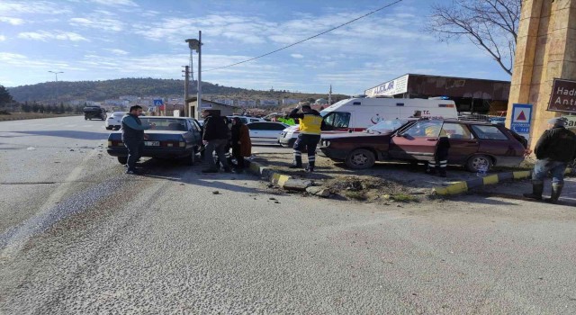 Karabükte trafik kazası: 3 yaralı