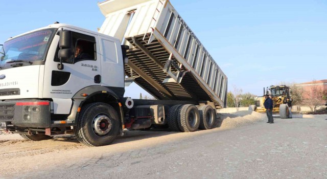 Karaköprüye yeni yollar kazandırılıyor