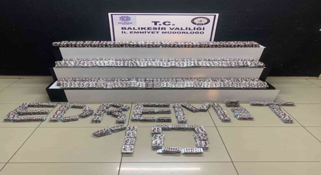 Kargo paketinde 40 bin 180 adet uyarıcı hap ele geçirildi