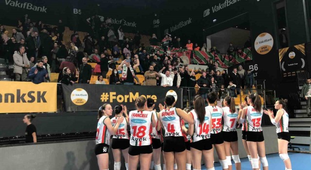 Karşıyaka Voleybol, sezon rekorunu kırdı