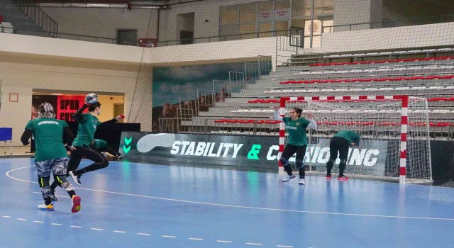 Kastamonu Belediyespor, EHF Şampiyonlar Liginde ikinci galibiyeti hedefliyor