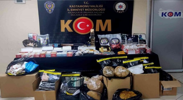 Kastamonuda 45 adrese operasyon