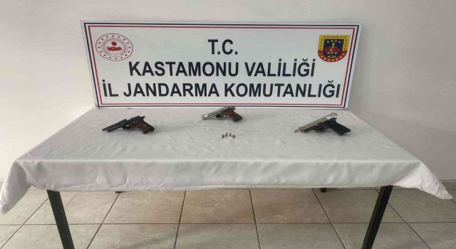 Kastamonuda ruhsatsız silah operasyonu: 1 gözaltı