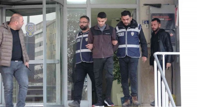 Kasten öldürme suçundan aranıyordu, polisten kaçamadı