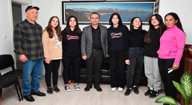 Kemer Belediyesinden sporculara ulaşım desteği