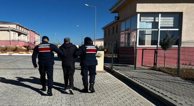 Kesinleşmiş hapis cezası bulunan zanlı operasyonla yakalandı
