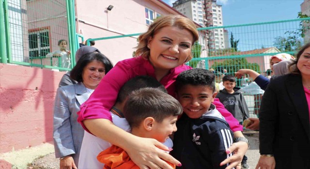 Kılıçdaroğlunun eşi Beslenme Saati Projesi için İzmite geliyor