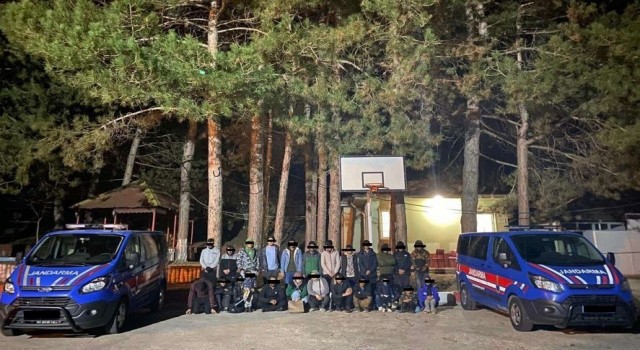 Kırklarelide 1 yılda 8 bin 800 kaçak göçmen yakalandı