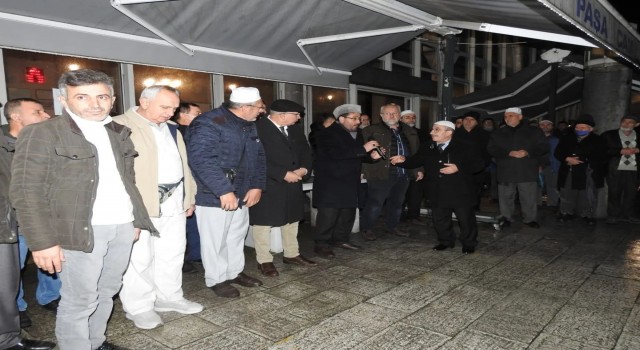 Kırklarelide umre yolcuları dualarla uğurlandı