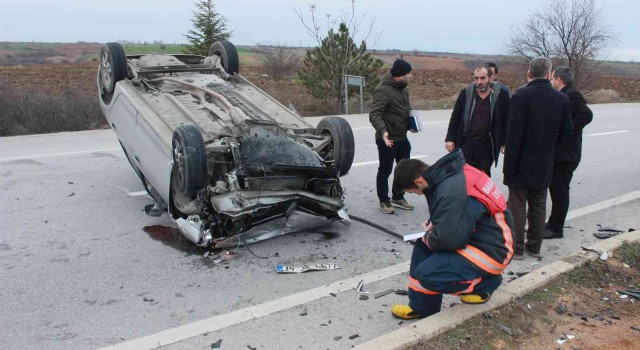 Kırklarelinde otomobiller çarpıştı: 3 yaralı