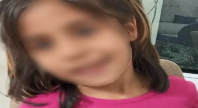 Kızını taciz eden zanlı tahliye olunca annesi isyan etti: Tecavüze mi uğraması lazım