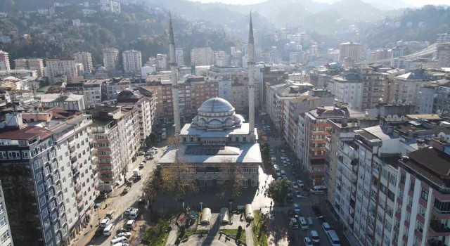 Korozyon tehdidi altındaki caminin güçlendirilmesine ‘Ticarethane engeli