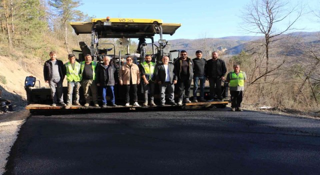 Köy yolları kışa hazırlanıyor