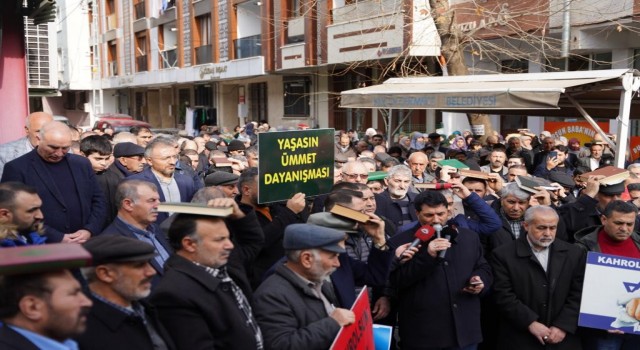 Küçükçekmecede Kuran-ı Kerimin yakılmasına tepki eylemi düzenlendi