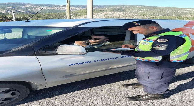 Kurallara uymayan sürücüler jandarmadan kaçamadı