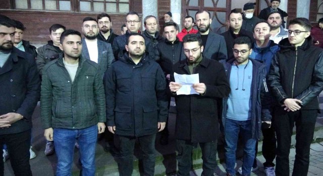 Kütahyada gençlerden çirkin eyleme sabah namazında tepki