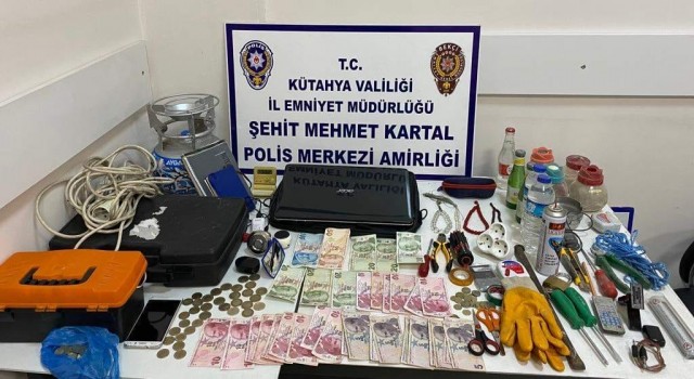 Kütahyada hırsızlık zanlısı çalıntı malzemelerle yakaladı