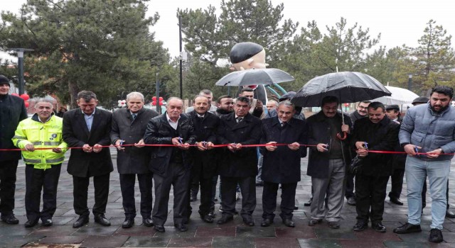 Kütahyada İsmail Hakkı Uzunçarşılı ve Gültepe parkları halkın hizmetine sunuldu