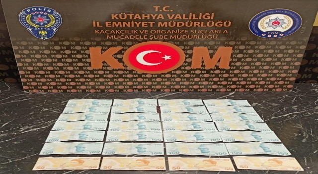 Kütahyada piyasaya sahte para süren şahıs yakalandı