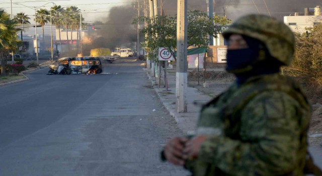 Lideri yakalanan Sinaloa Karteli Meksikada terör estiriyor: 7 yaralı