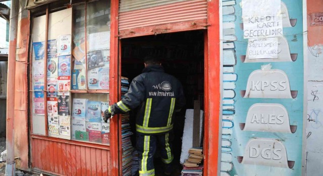 Madde bağımlısı şahıs sahaf dükkanını ateşe vermek istedi
